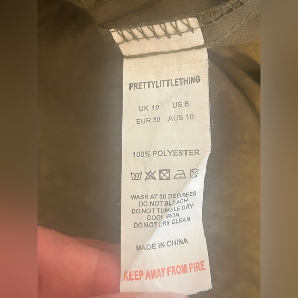 PRETTYLITTLETHING
Beccie Khaki Extreme Split
Strappy Back Maxi Dress - Picture 11 of 12